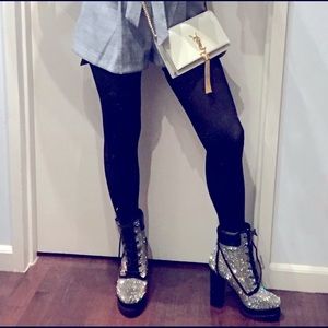 Fashionista purist boots- light edition